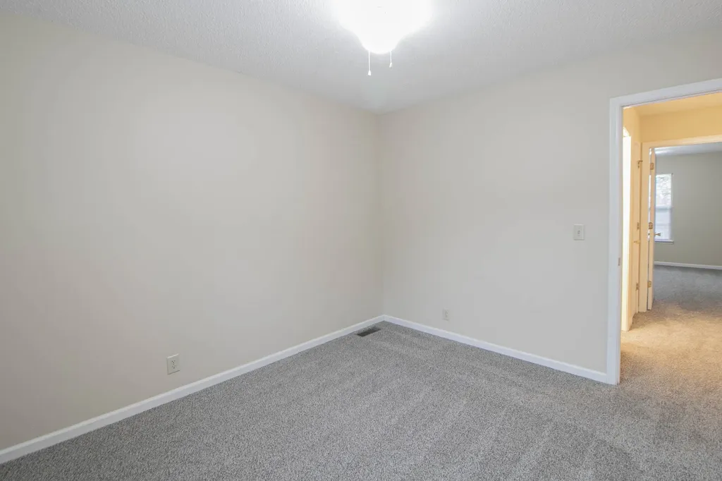 117 Hickory Trace #4 Clarksville TN 37042