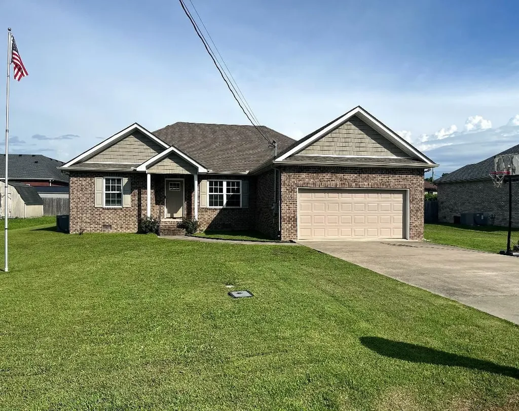 333 Shelby Circle Shelbyville TN 37160