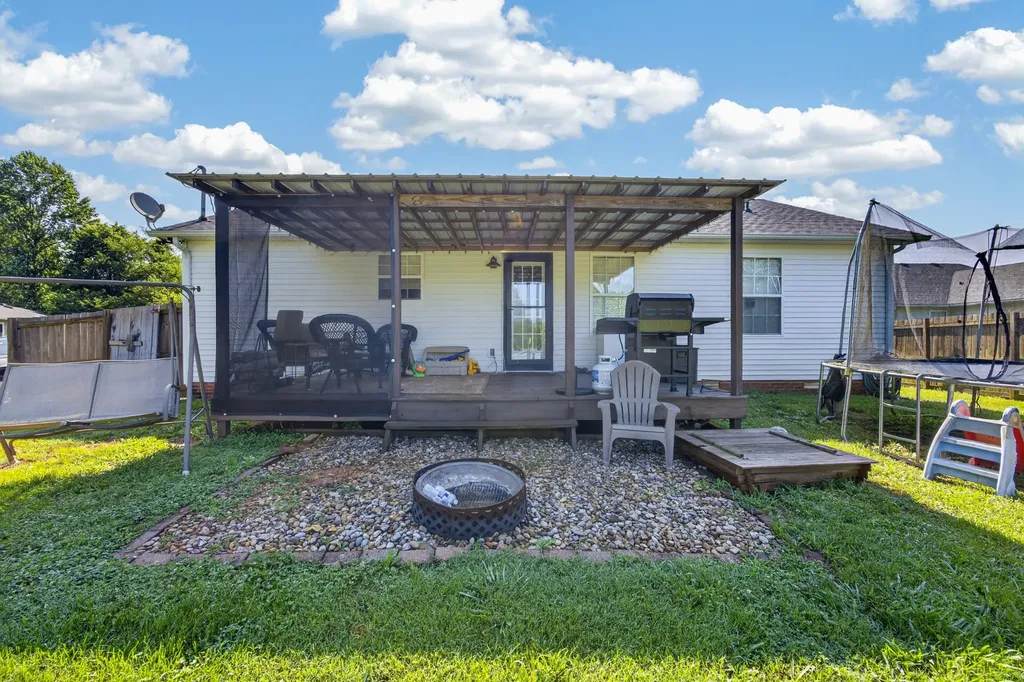 1959 Amber Meadows Road Cookeville TN 38506