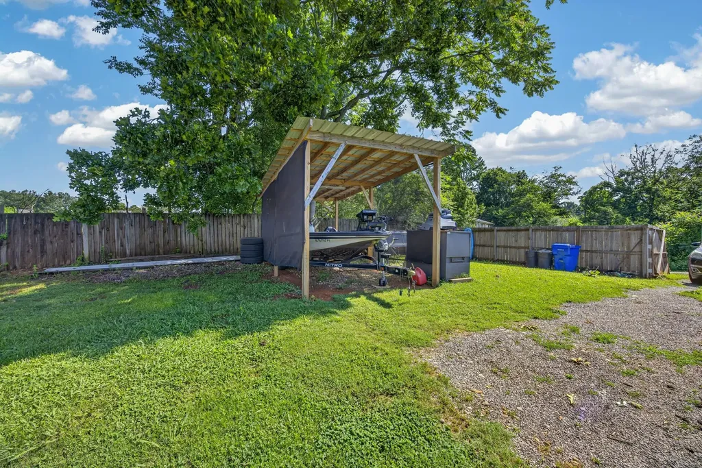 1959 Amber Meadows Road Cookeville TN 38506