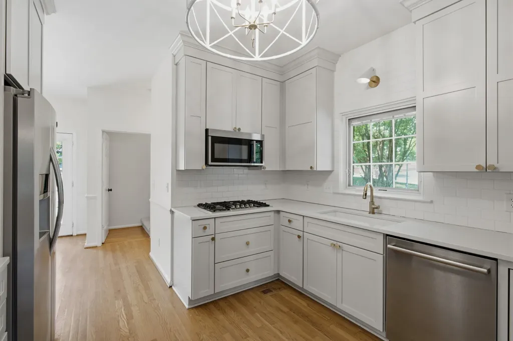 72 Ravenwood Hills Circle Nashville TN 37215