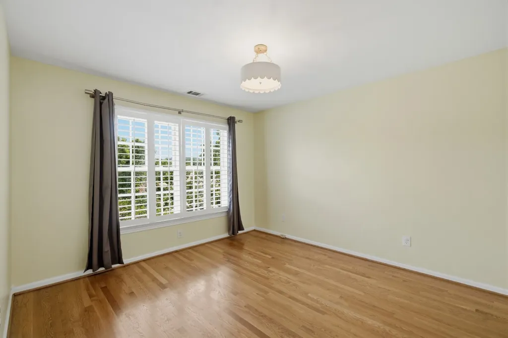 72 Ravenwood Hills Circle Nashville TN 37215