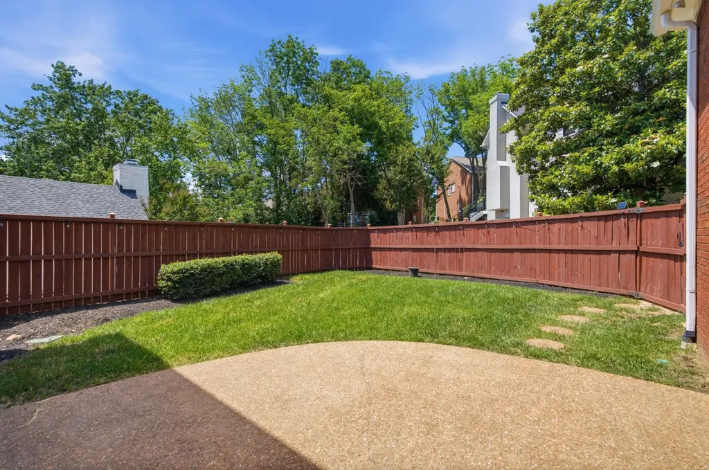 72 Ravenwood Hills Circle Nashville TN 37215