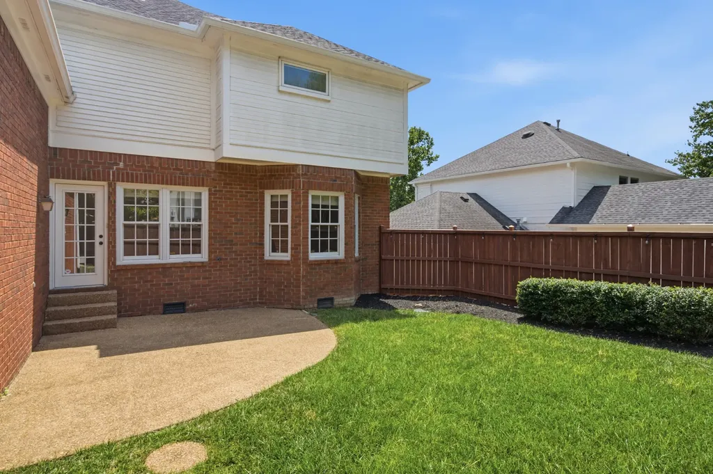 72 Ravenwood Hills Circle Nashville TN 37215