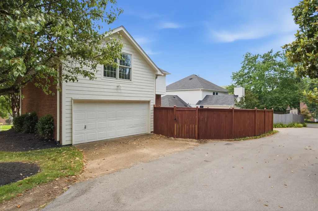 72 Ravenwood Hills Circle Nashville TN 37215