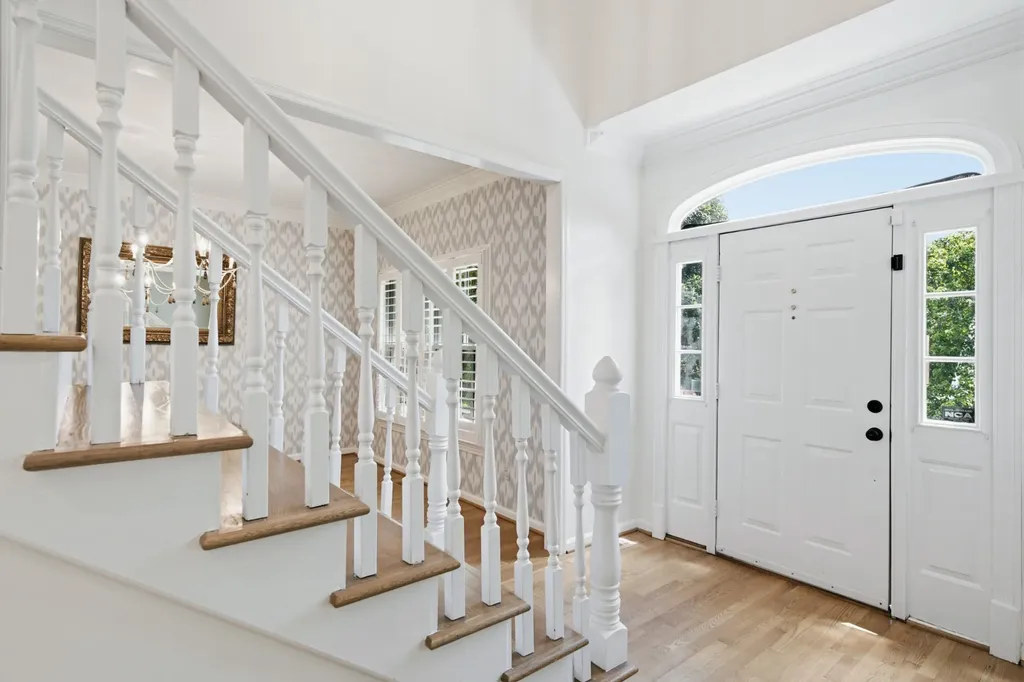 72 Ravenwood Hills Circle Nashville TN 37215
