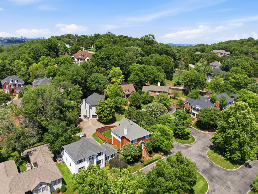 72 Ravenwood Hills Circle Nashville TN 37215