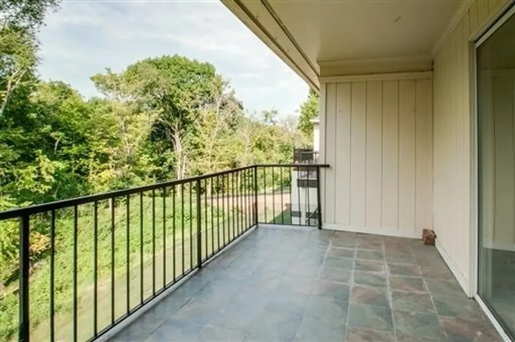 4487 Post Place Nashville TN 37205