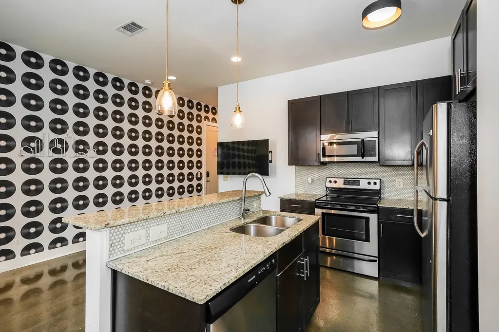 210 30th Ave, N Nashville TN 37203