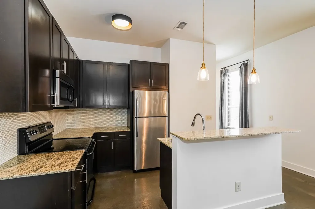 210 30th Ave, N Nashville TN 37203