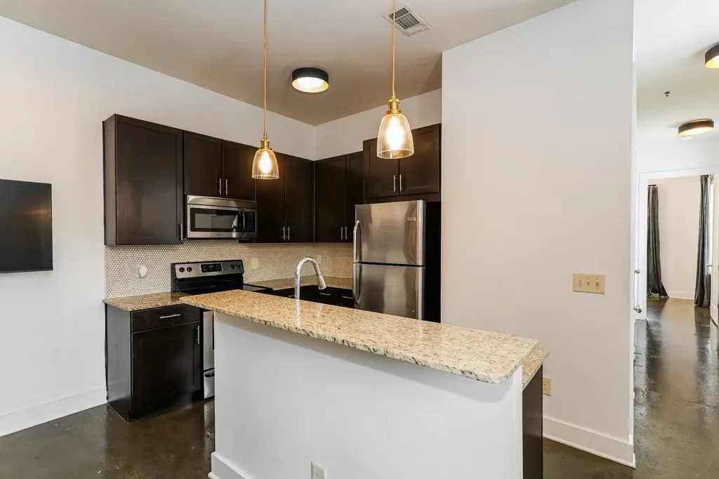 210 30th Ave, N Nashville TN 37203