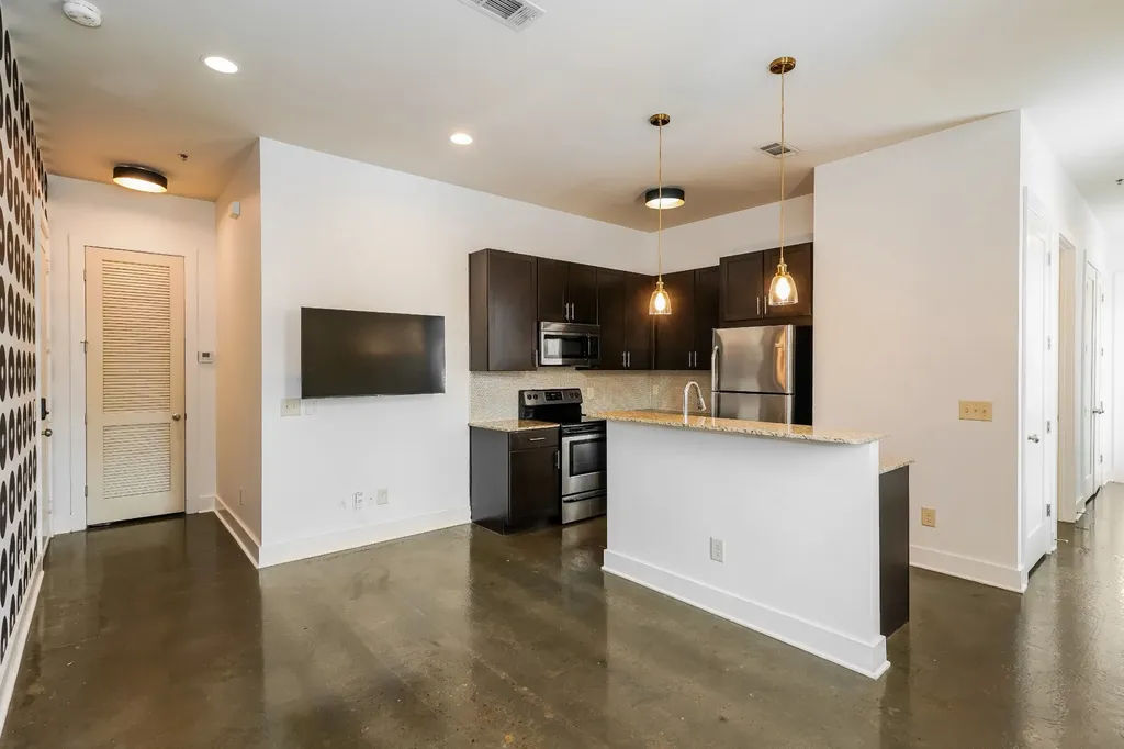 210 30th Ave, N Nashville TN 37203