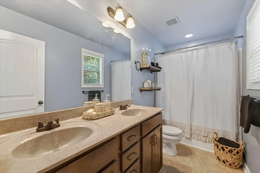 172 Porters Bluff Road Clarksville TN 37040
