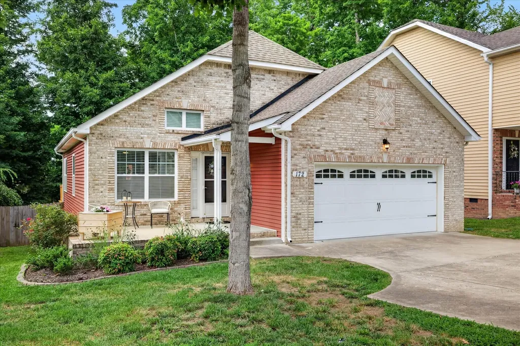 172 Porters Bluff Road Clarksville TN 37040