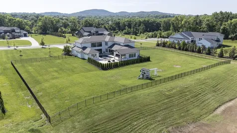 1297 Broad Oaks Drive Brentwood TN 37027