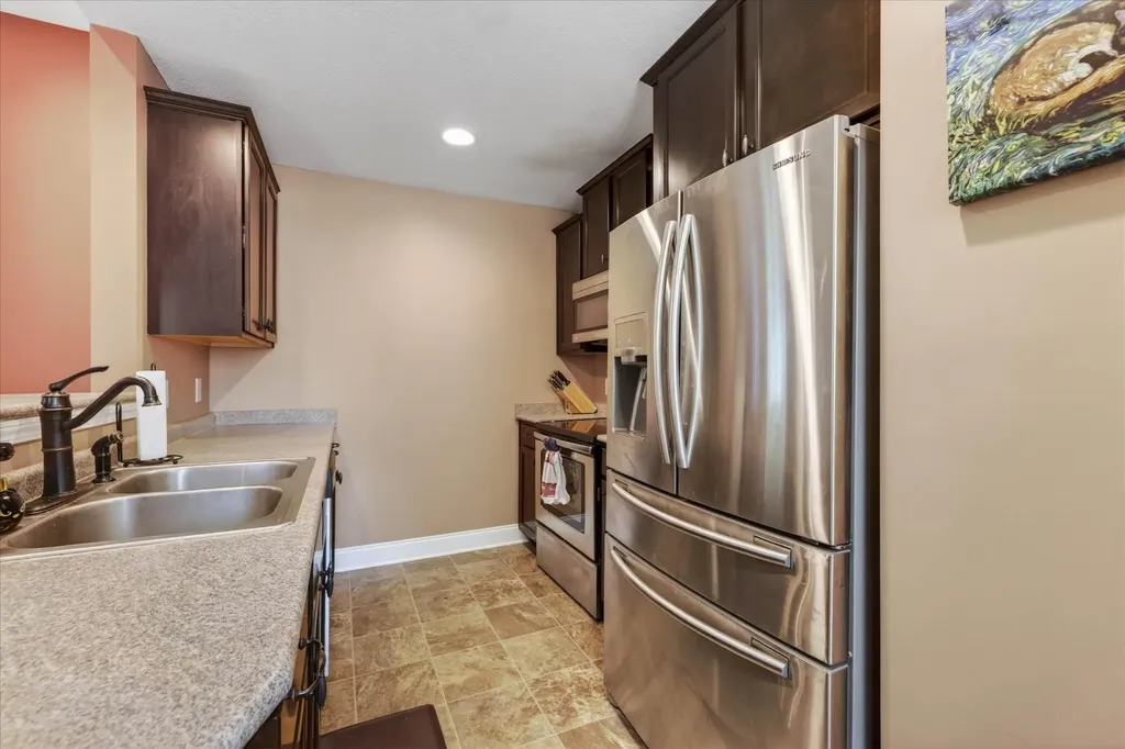 2852 Kettle Court Clarksville TN 37043
