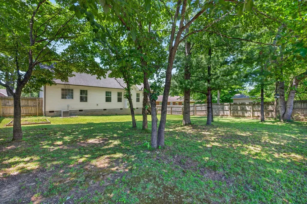 2852 Kettle Court Clarksville TN 37043