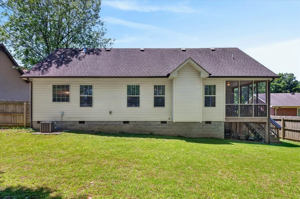 2852 Kettle Court Clarksville TN 37043