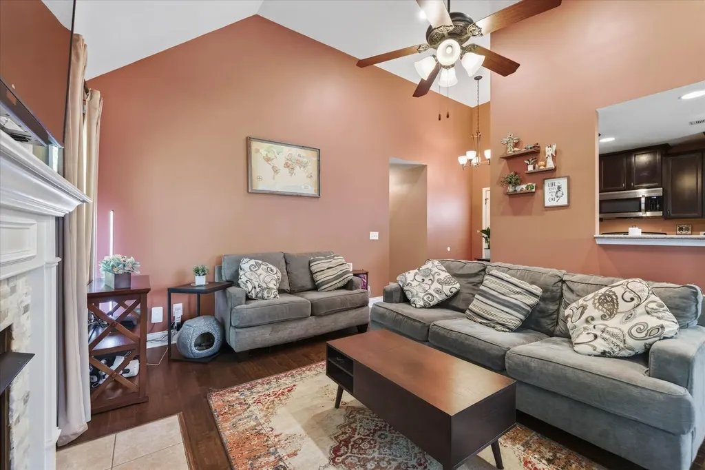 2852 Kettle Court Clarksville TN 37043