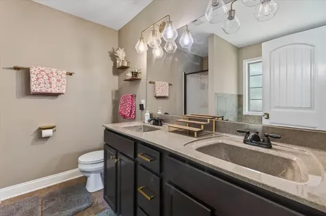 2852 Kettle Court Clarksville TN 37043