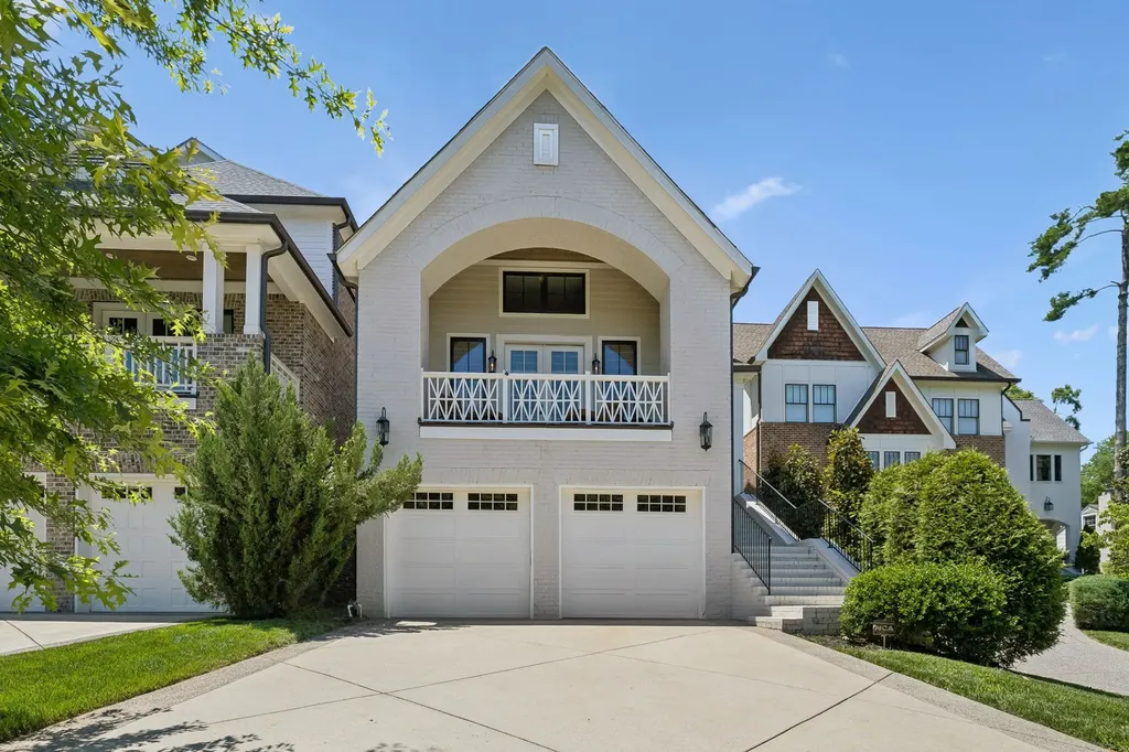 3815A Woodmont Lane Nashville TN 37215