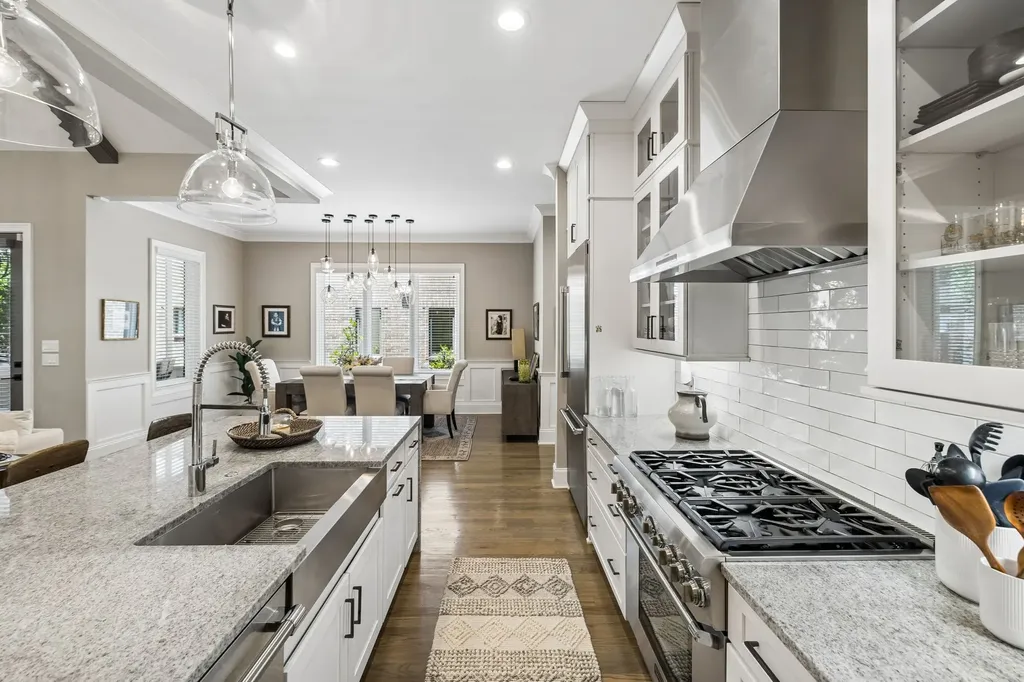 3815A Woodmont Lane Nashville TN 37215