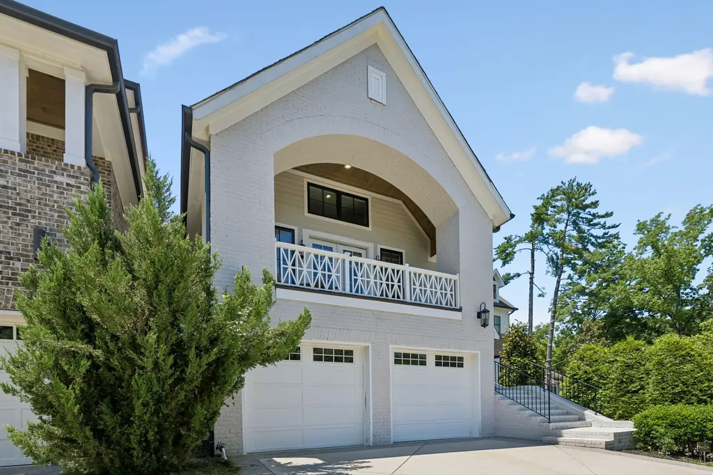 3815A Woodmont Lane Nashville TN 37215