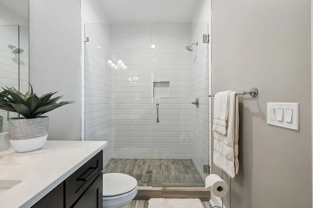 3815A Woodmont Lane Nashville TN 37215