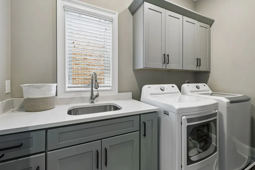 3815A Woodmont Lane Nashville TN 37215
