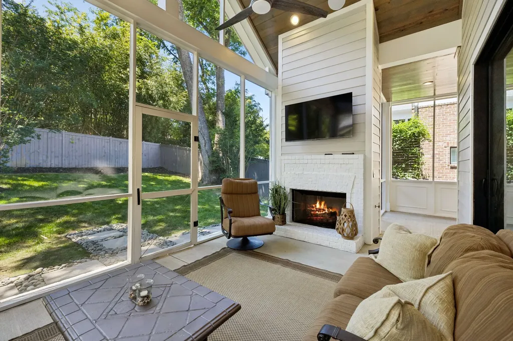 3815A Woodmont Lane Nashville TN 37215