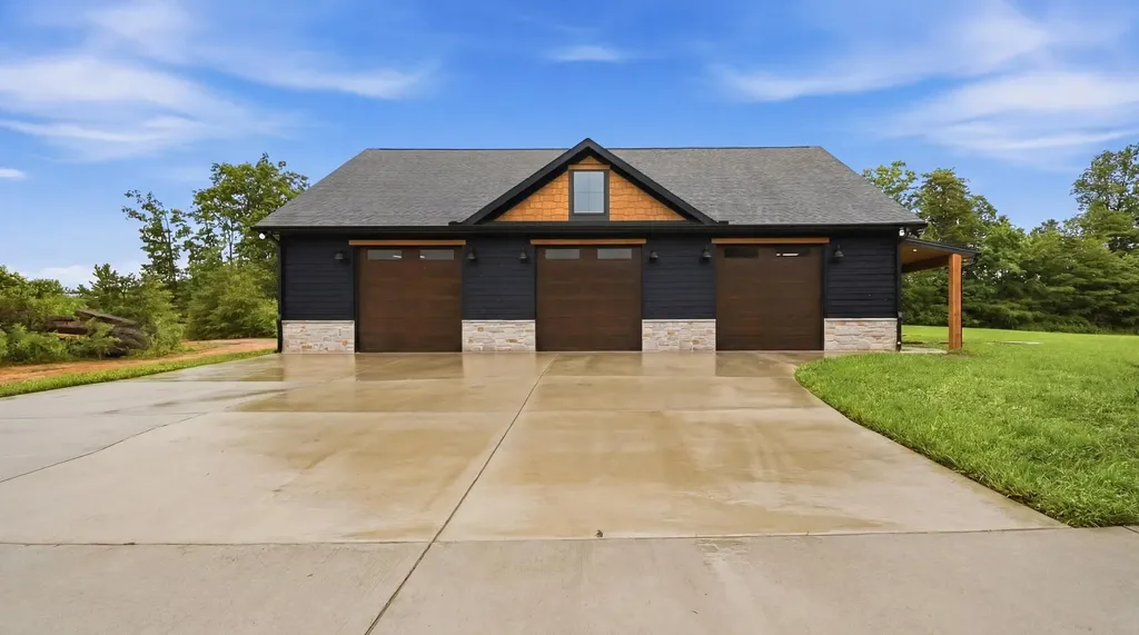 346 Palmer Rock Quarry Road Graysville TN 37338