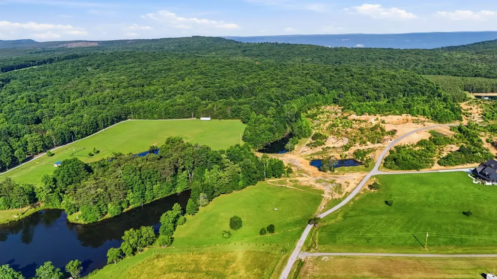 346 Palmer Rock Quarry Road Graysville TN 37338