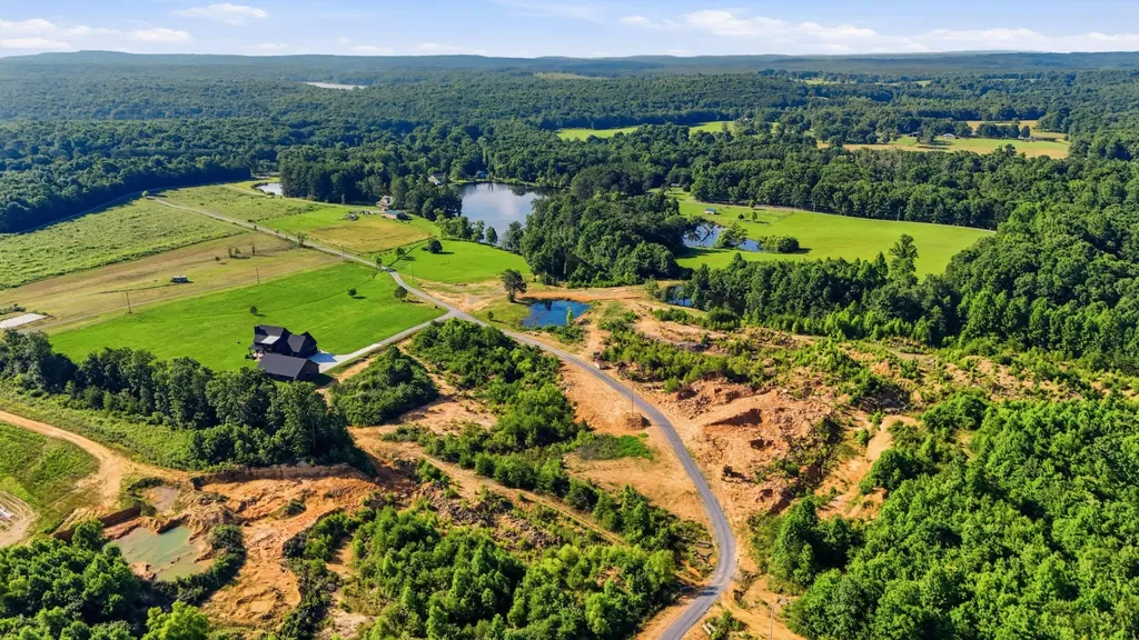 346 Palmer Rock Quarry Road Graysville TN 37338