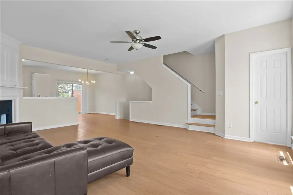 7252 Highway 70 S Nashville TN 37221