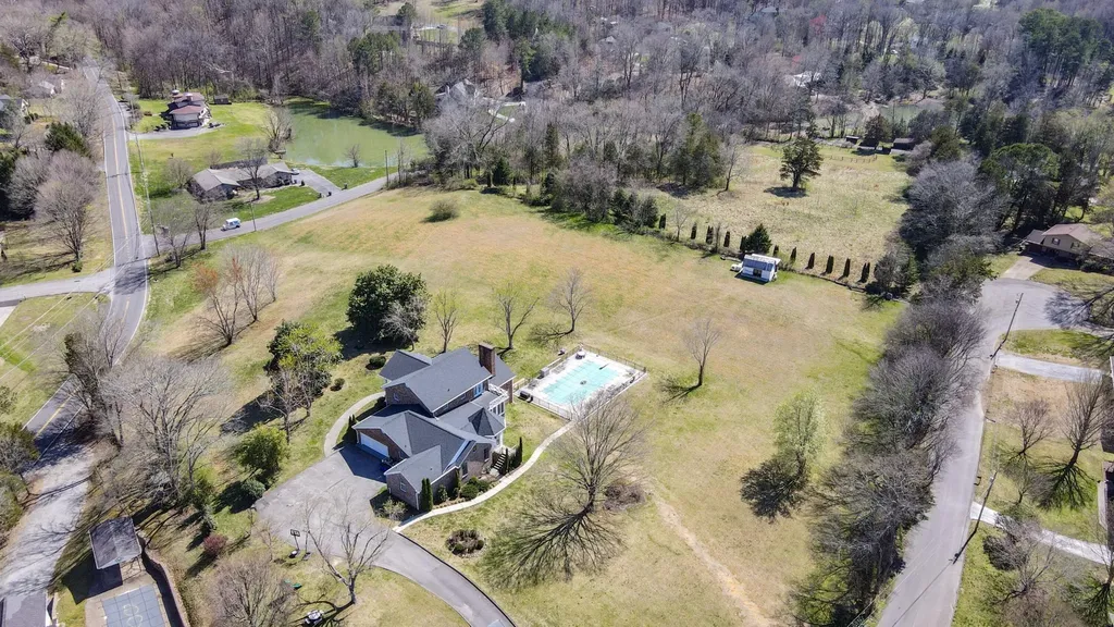 3700 Moreland Drive, NE Cleveland TN 37312