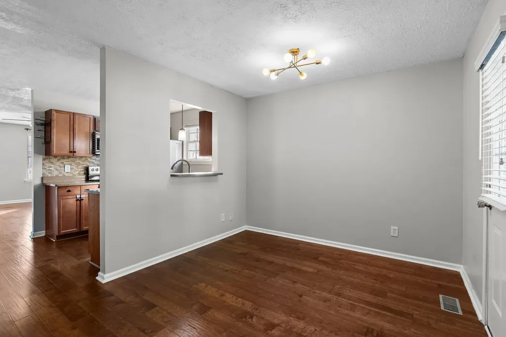 809 N Dupont Avenue Madison TN 37115