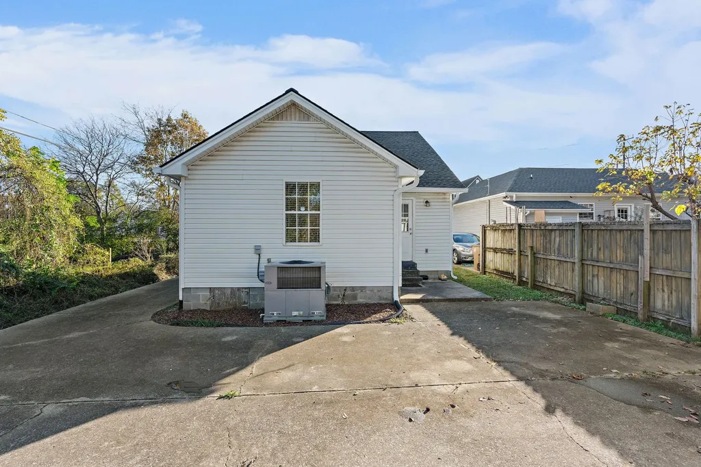 809 N Dupont Avenue Madison TN 37115