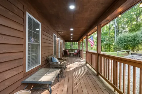 165 Kangaroo Ridge Road Byrdstown TN 38549