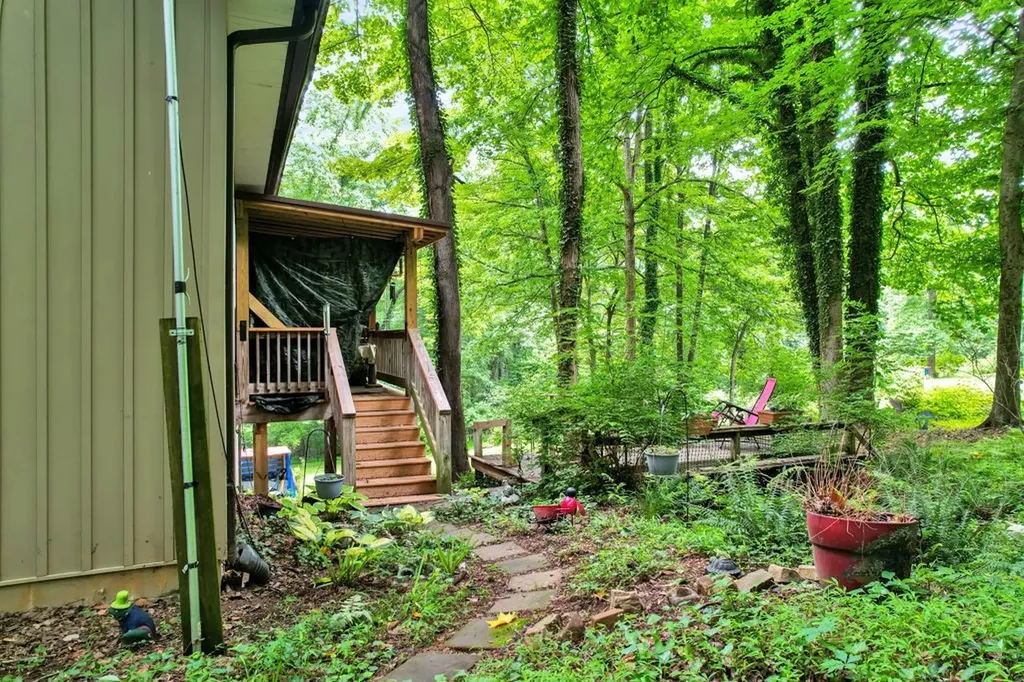 134 Mckinney Road Harriman TN 37748