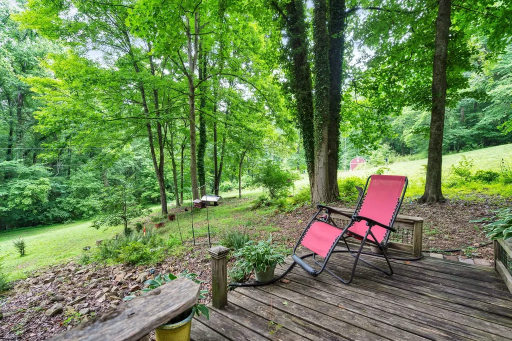 134 Mckinney Road Harriman TN 37748
