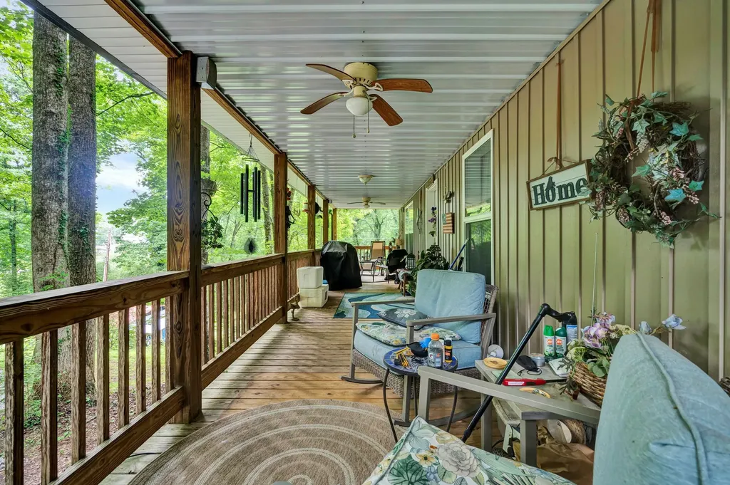 134 Mckinney Road Harriman TN 37748