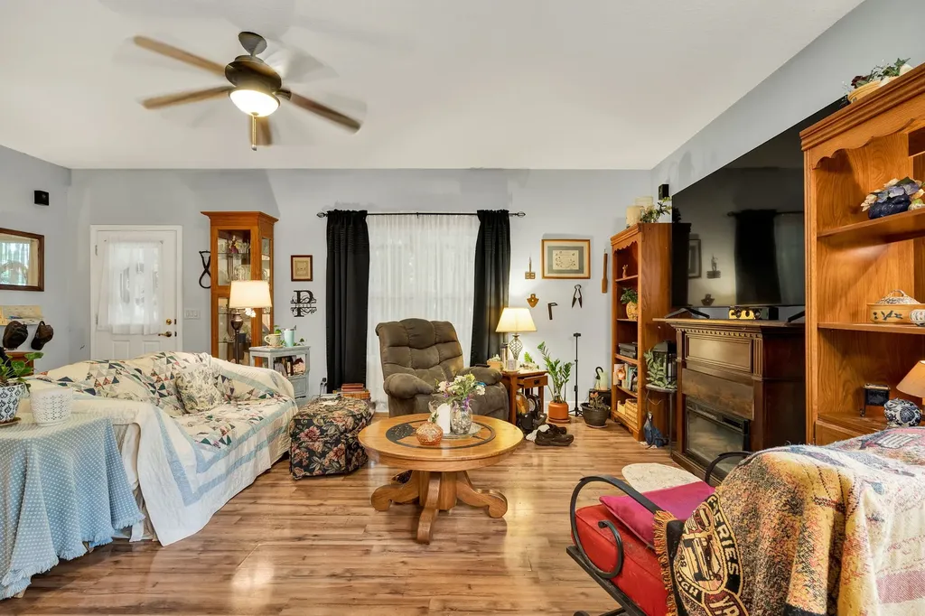 134 Mckinney Road Harriman TN 37748