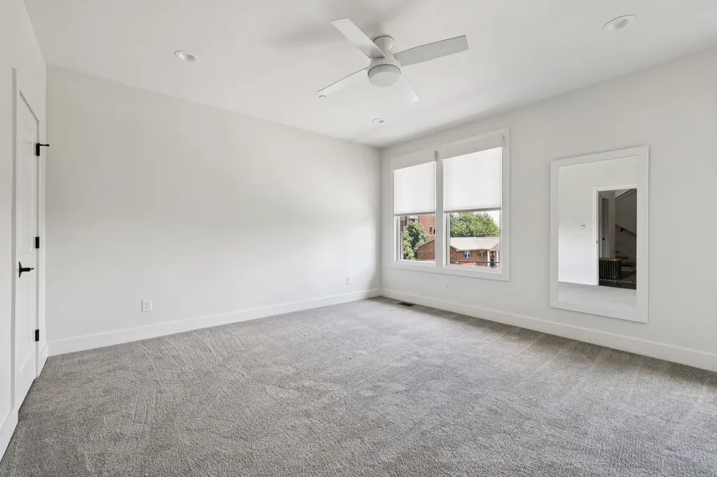206 S 10th Street Nashville TN 37206