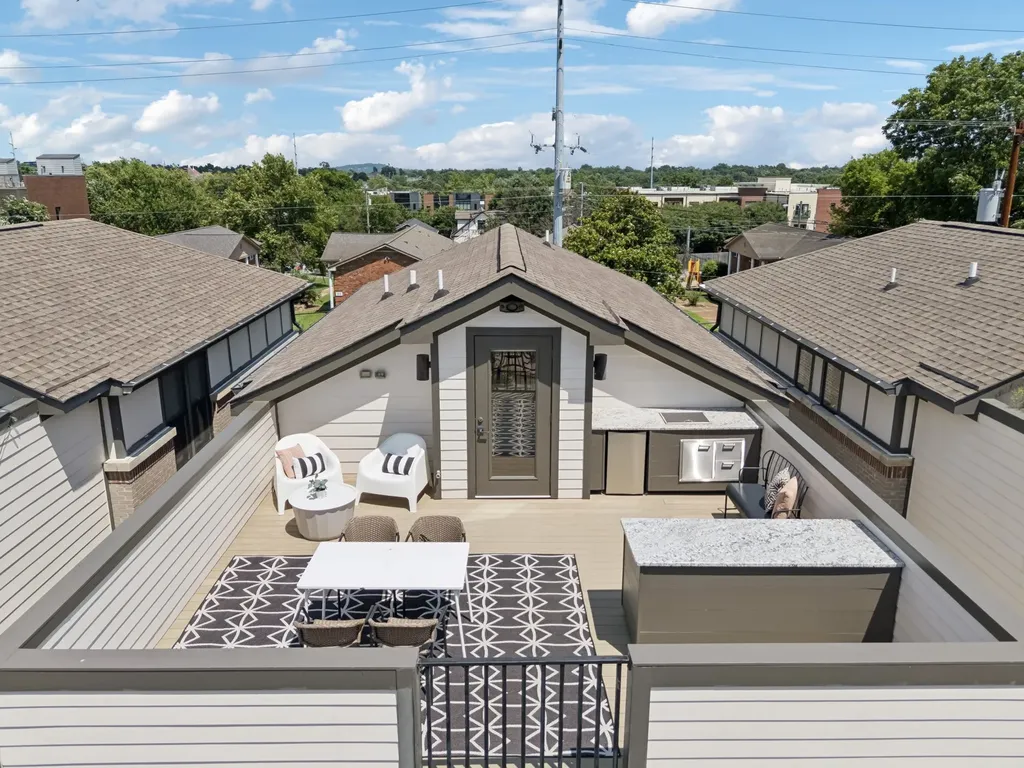 206 S 10th Street Nashville TN 37206