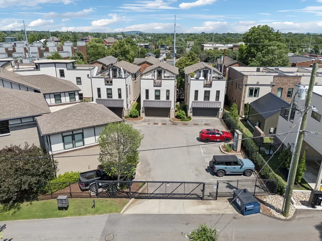 206 S 10th Street Nashville TN 37206