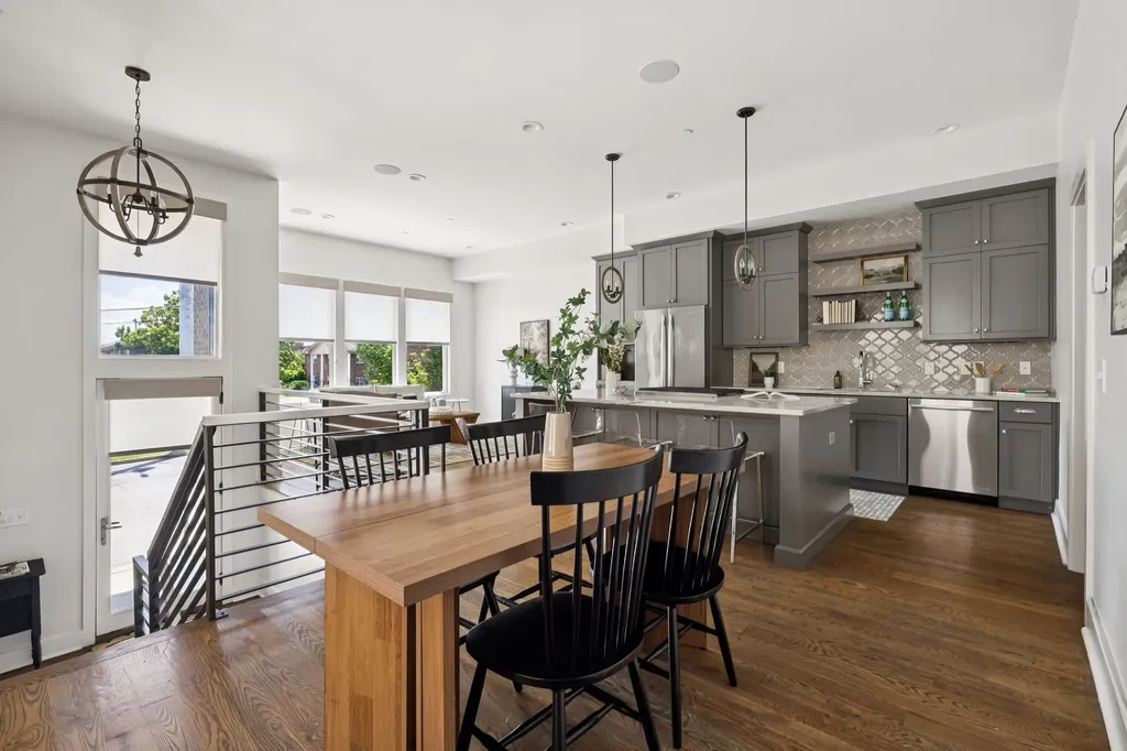 206 S 10th Street Nashville TN 37206