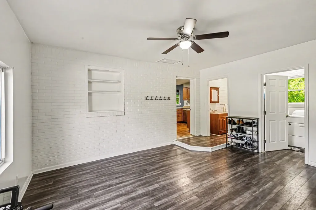 407 Portland Road White House TN 37188
