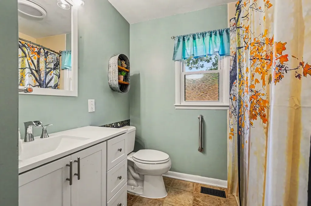 407 Portland Road White House TN 37188