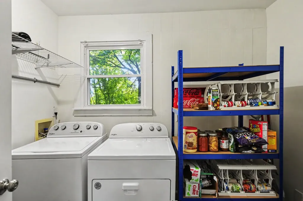 407 Portland Road White House TN 37188