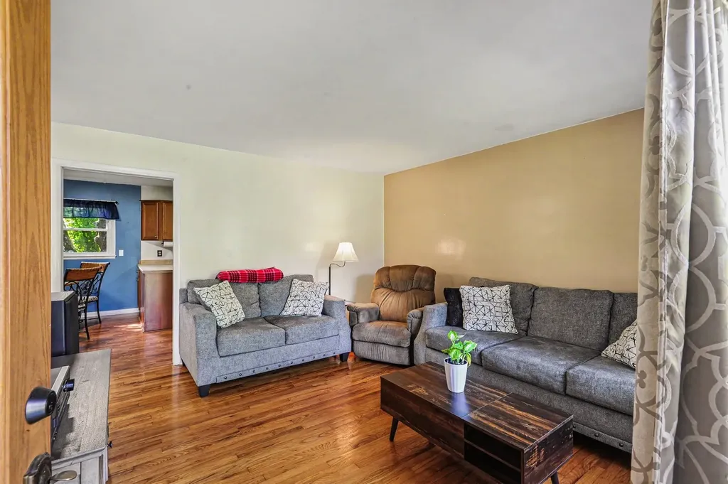407 Portland Road White House TN 37188